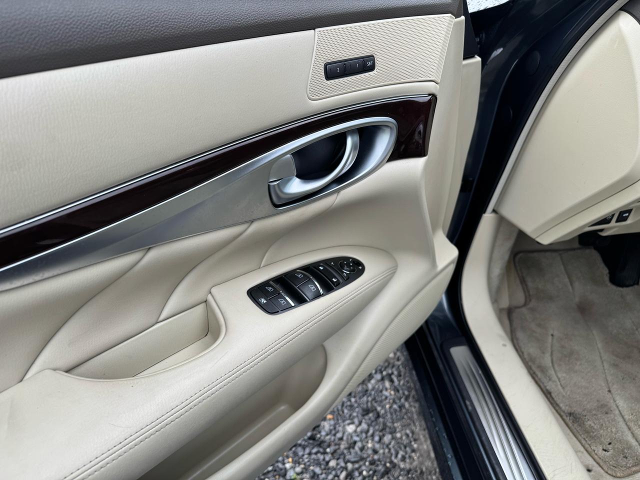 Infiniti M M37 2011