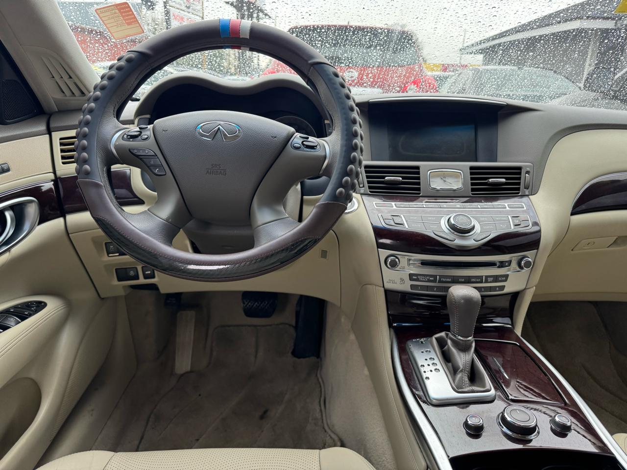 Infiniti M M37 2011