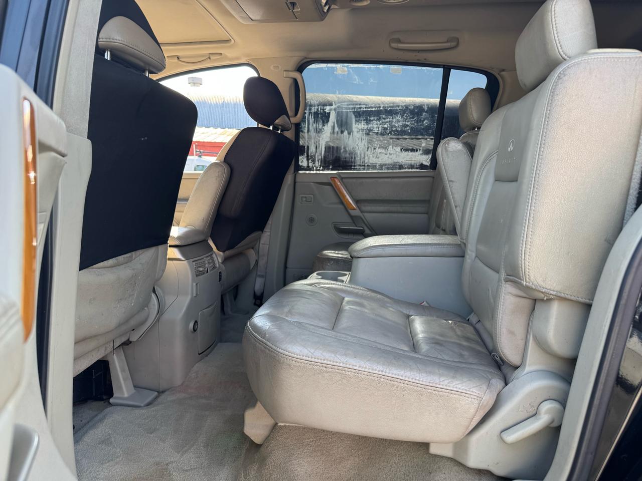 Infiniti QX56 AWD 2005