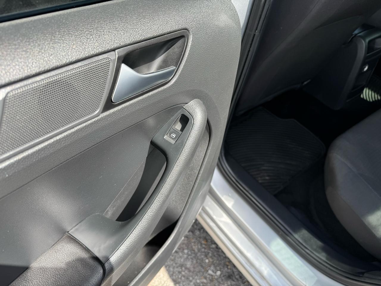 Volkswagen Jetta 1.4T S w/Technology 6A 2016