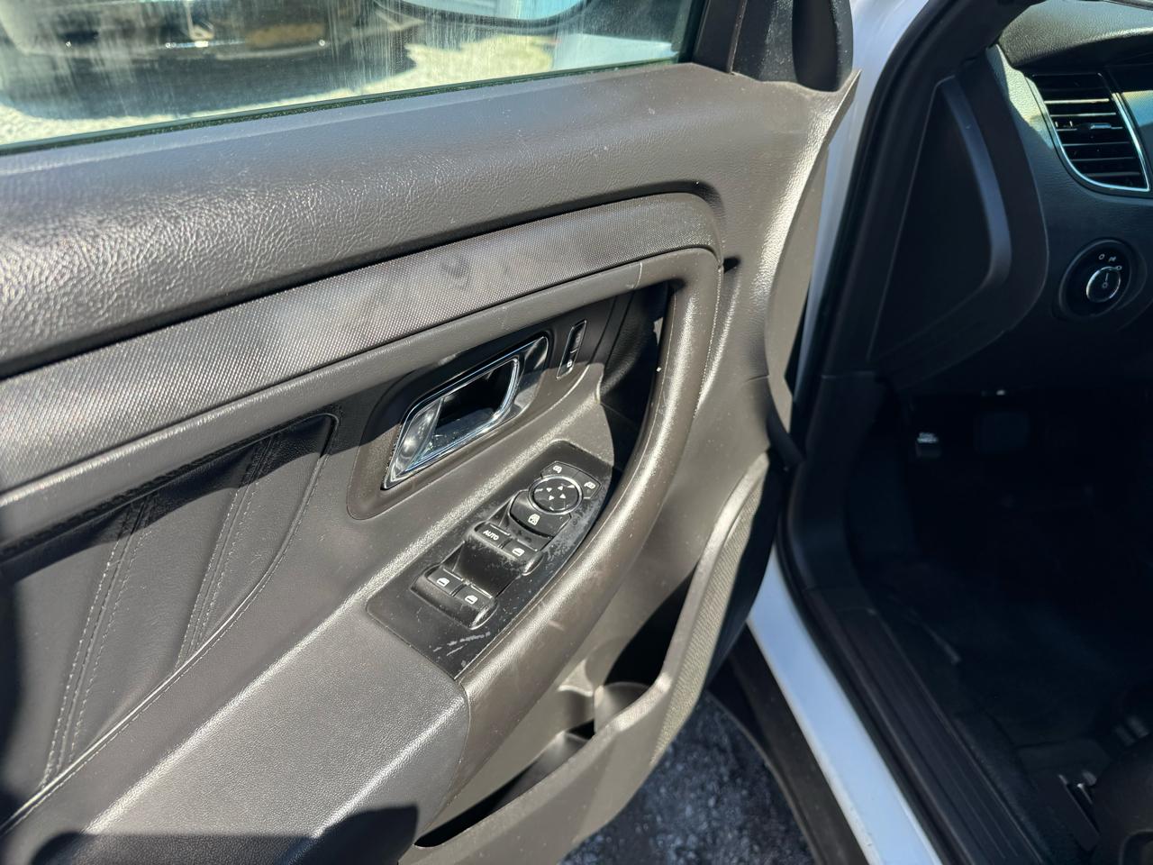 Ford Taurus Police AWD 2015