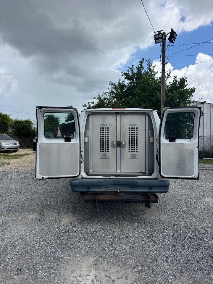 Ford Econoline E-250 Extended 2010