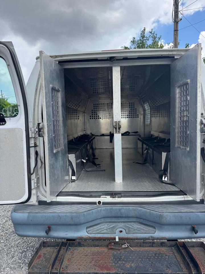 Ford Econoline E-250 Extended 2010