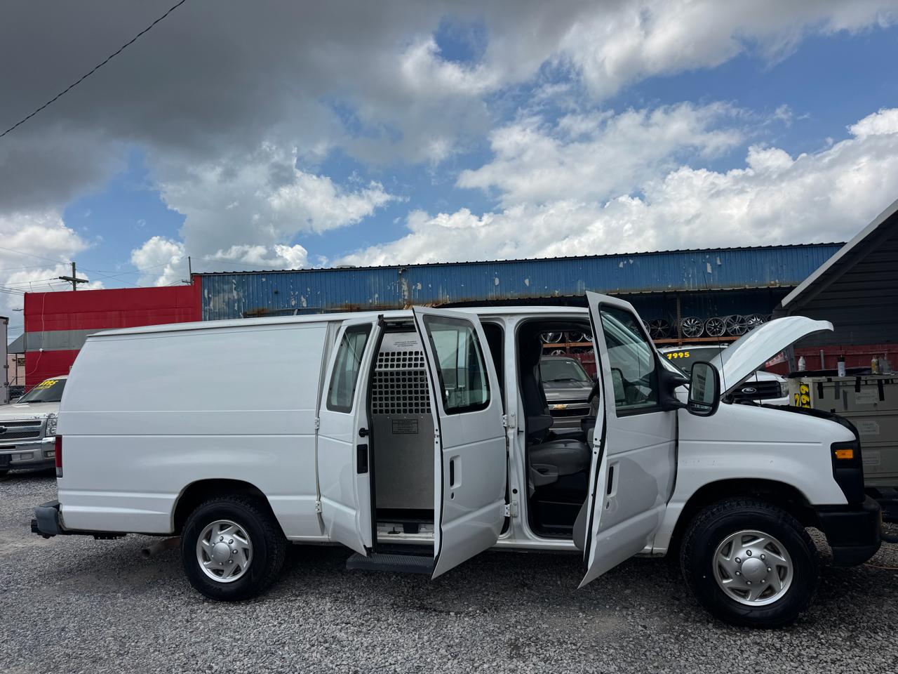 Ford Econoline E-250 Extended 2010