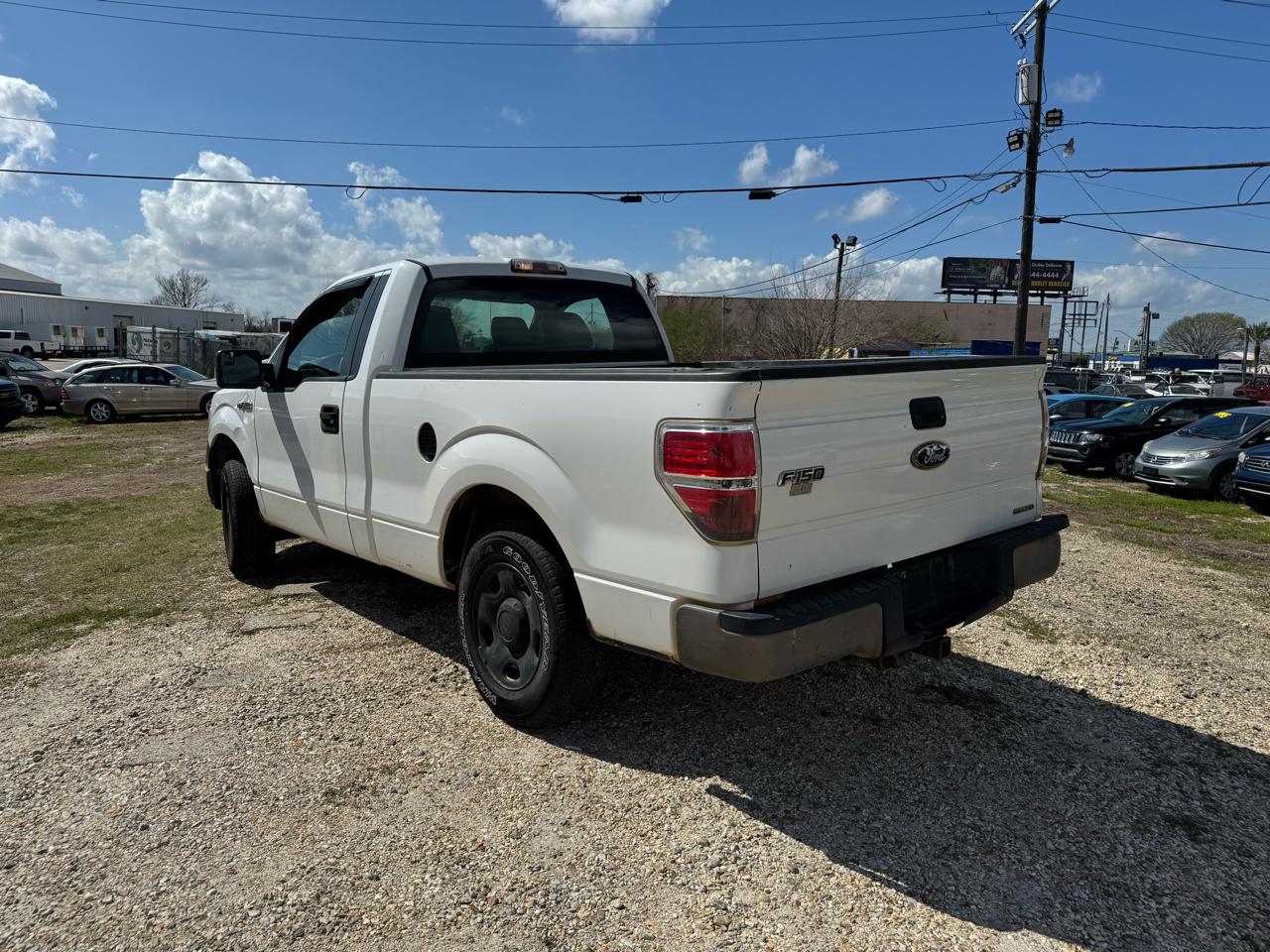 Ford F-150 XLT 8-ft. Bed 2WD 2012
