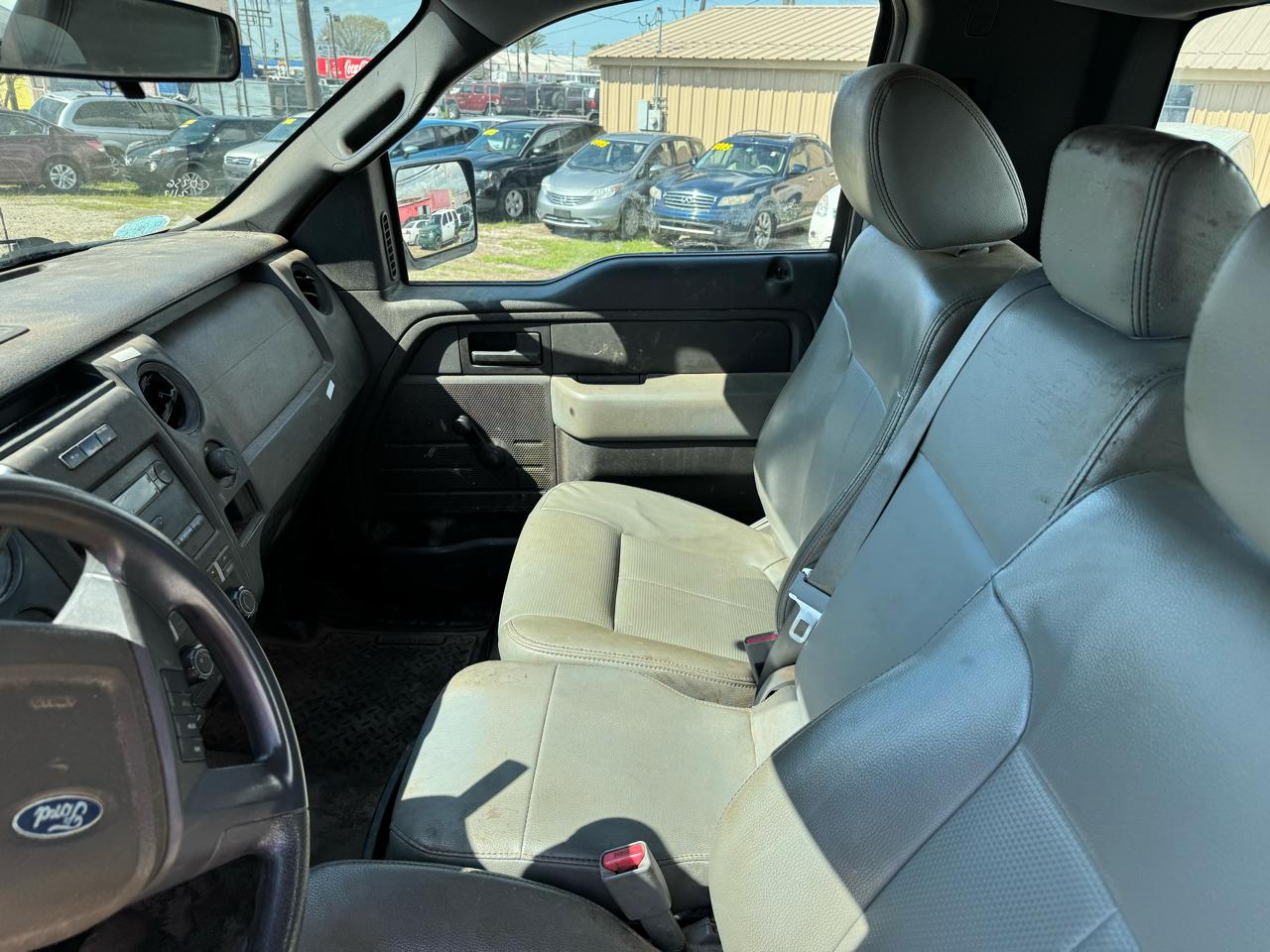 Ford F-150 XLT 8-ft. Bed 2WD 2012