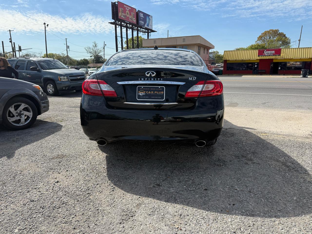 Infiniti M 37 2012