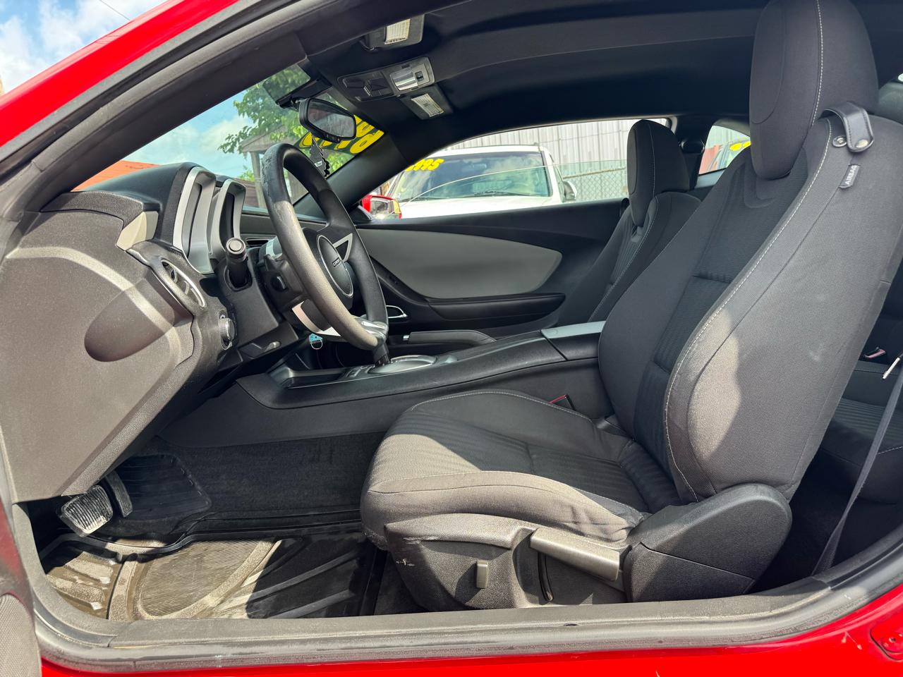 Chevrolet Camaro LS Coupe 2011