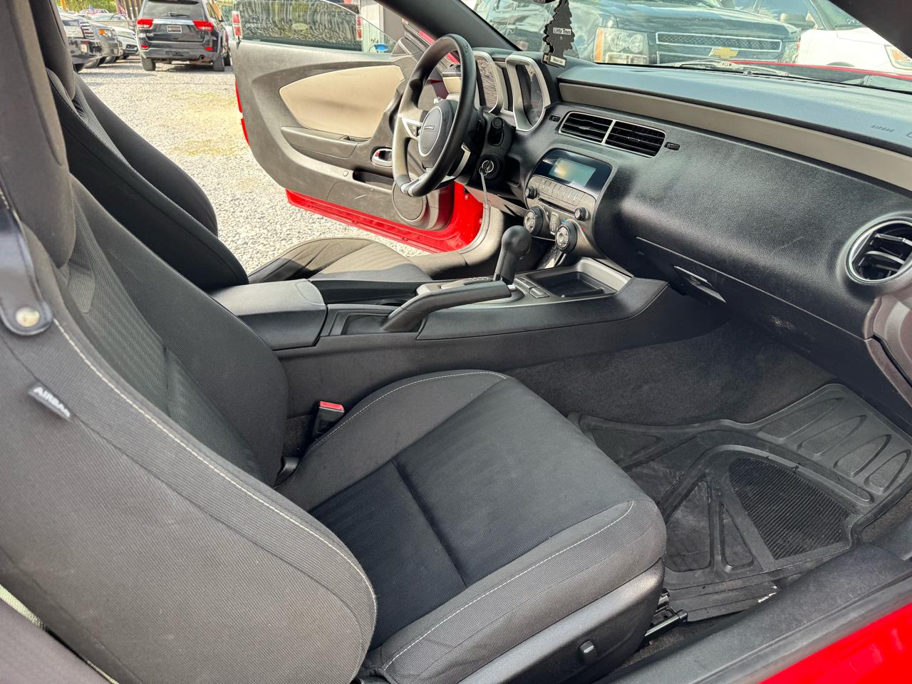 Chevrolet Camaro LS Coupe 2011