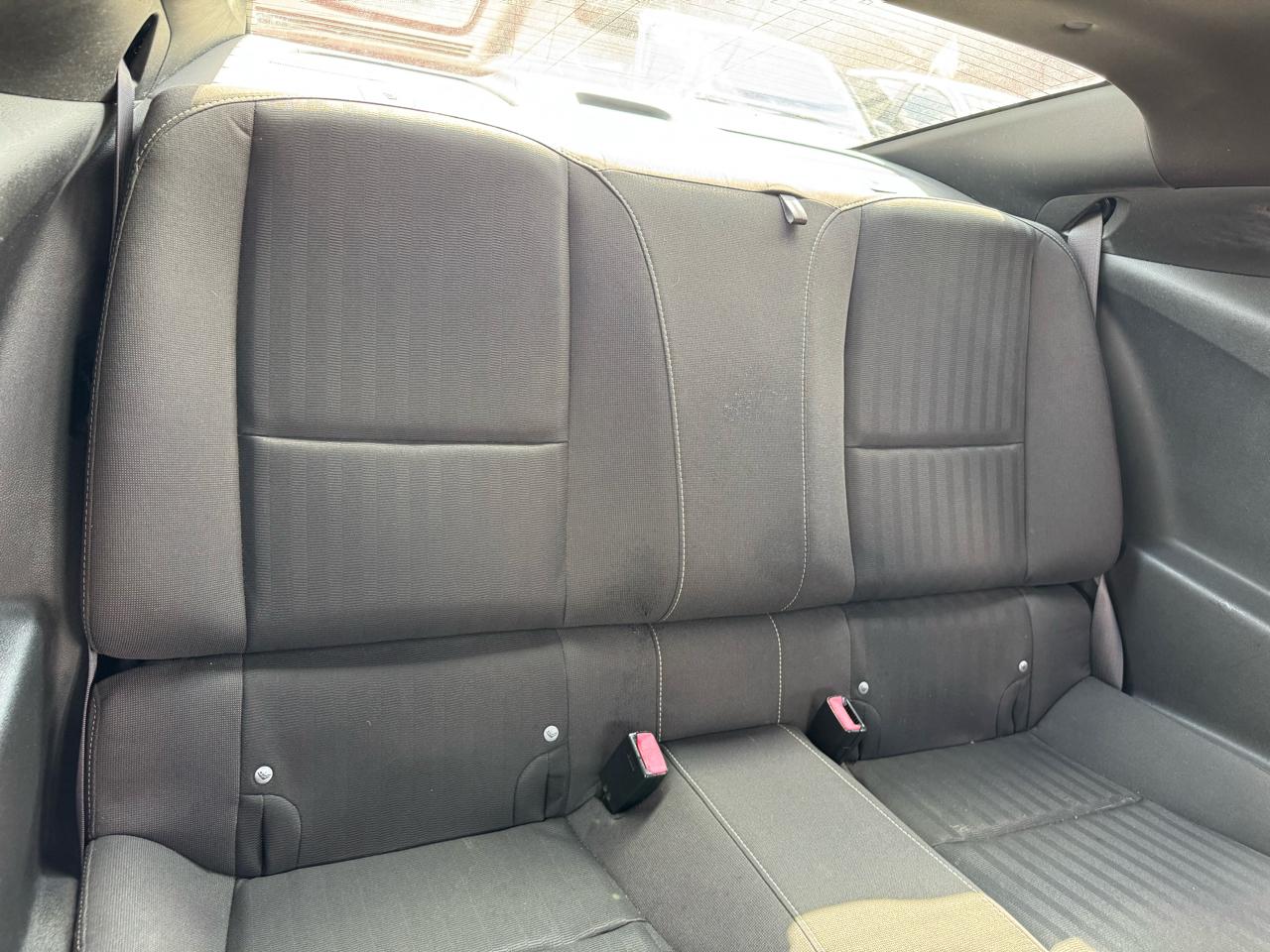 Chevrolet Camaro LS Coupe 2011