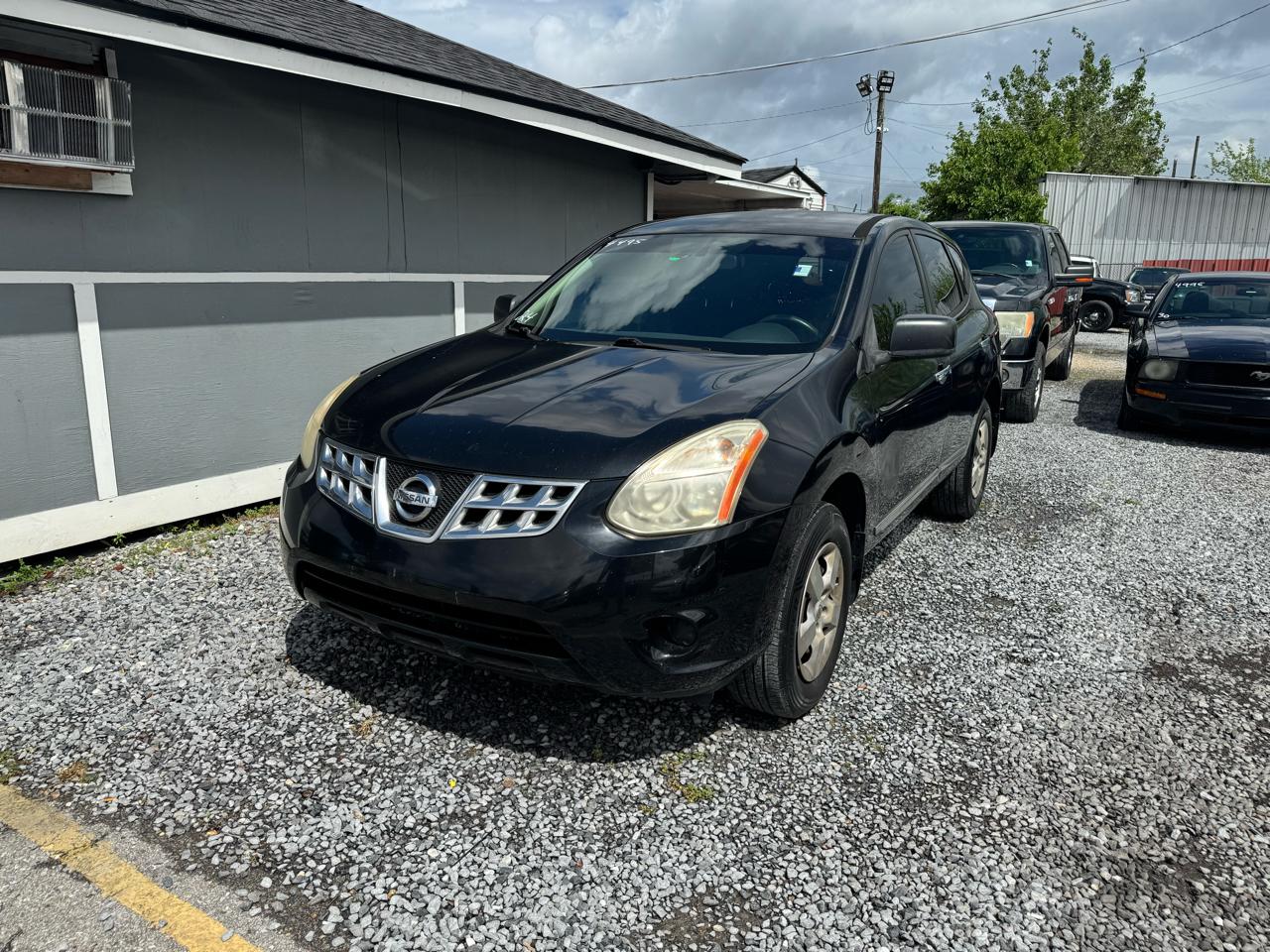 Nissan Rogue S FWD Krom Edition 2012