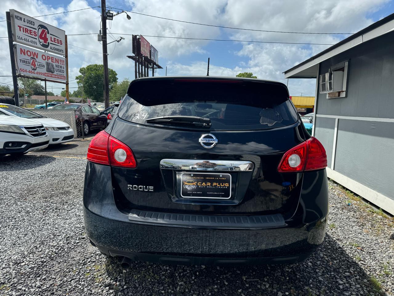 Nissan Rogue S FWD Krom Edition 2012