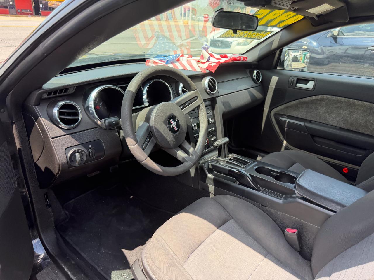 Ford Mustang V6 Premium Coupe 2008