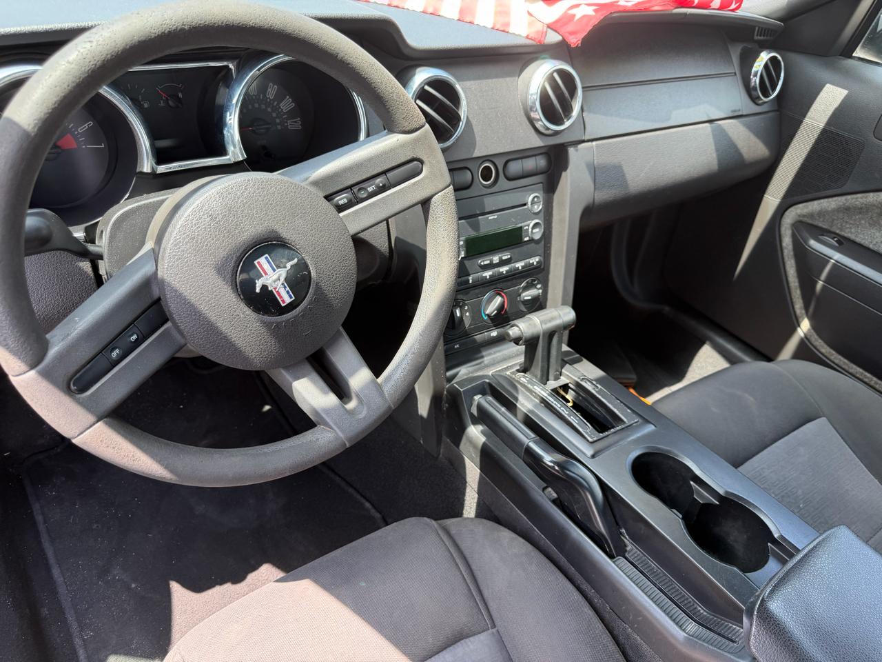 Ford Mustang V6 Premium Coupe 2008