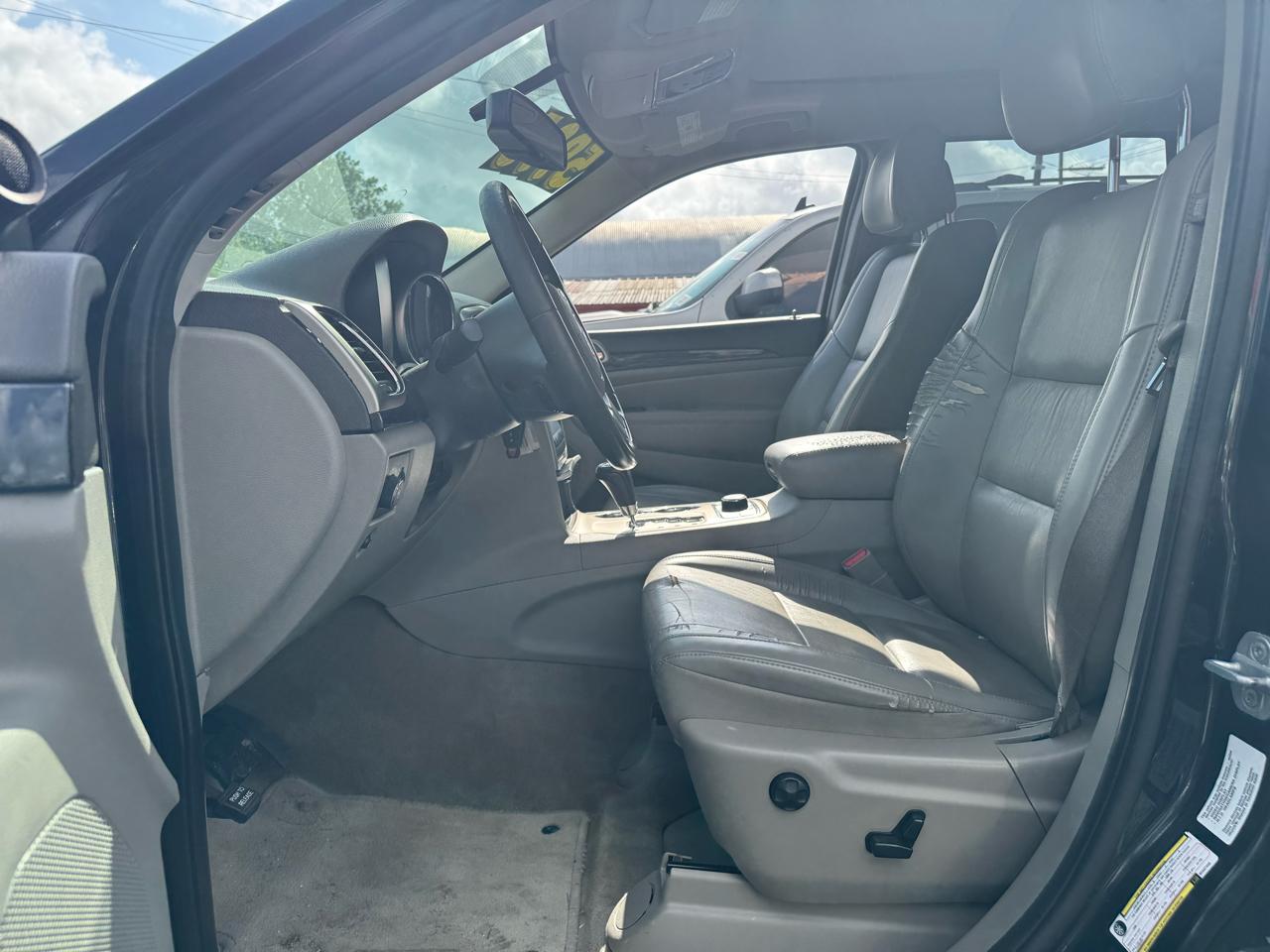 Jeep Grand Cherokee Laredo 4WD 2011