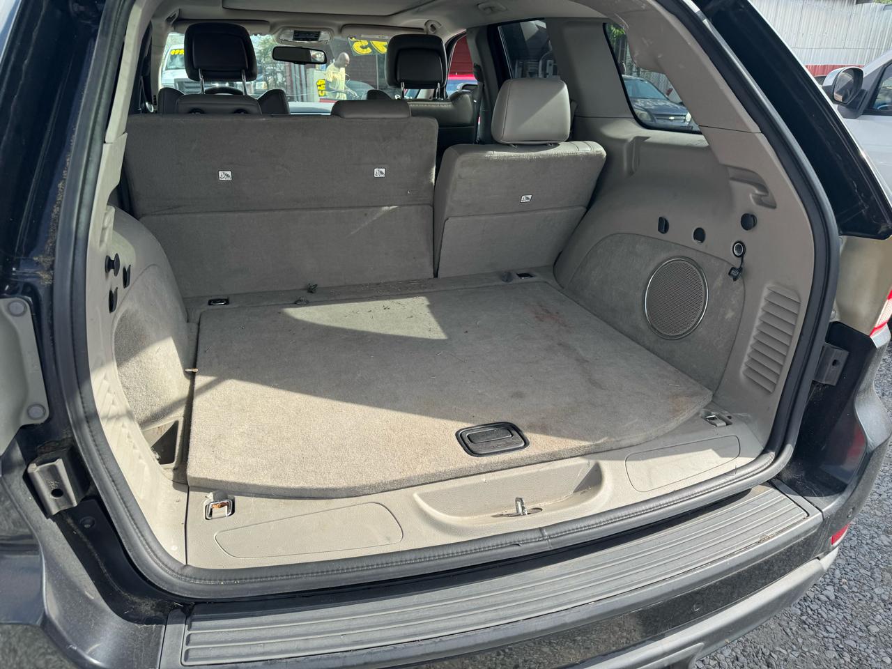 Jeep Grand Cherokee Laredo 4WD 2011