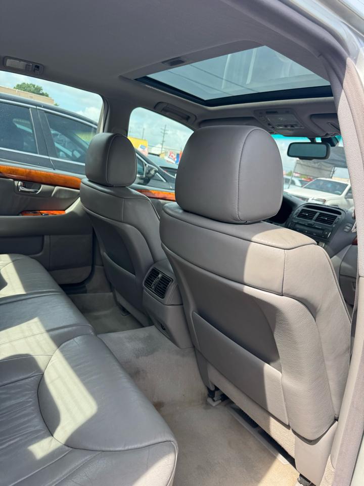 Lexus LS 430 Sedan 2001