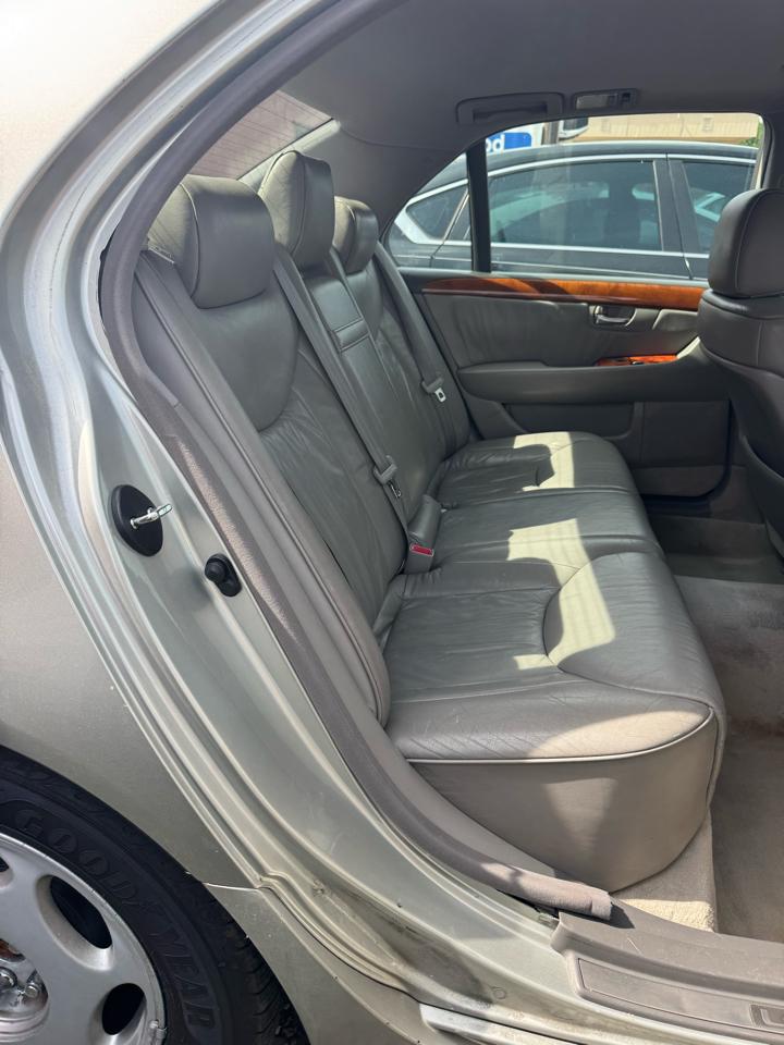 Lexus LS 430 Sedan 2001