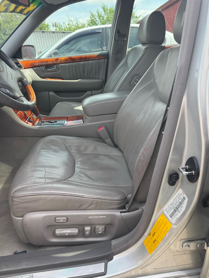 Lexus LS 430 Sedan 2001
