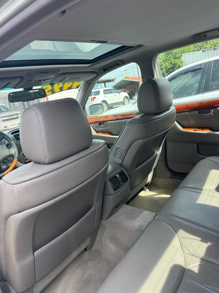 Lexus LS 430 Sedan 2001
