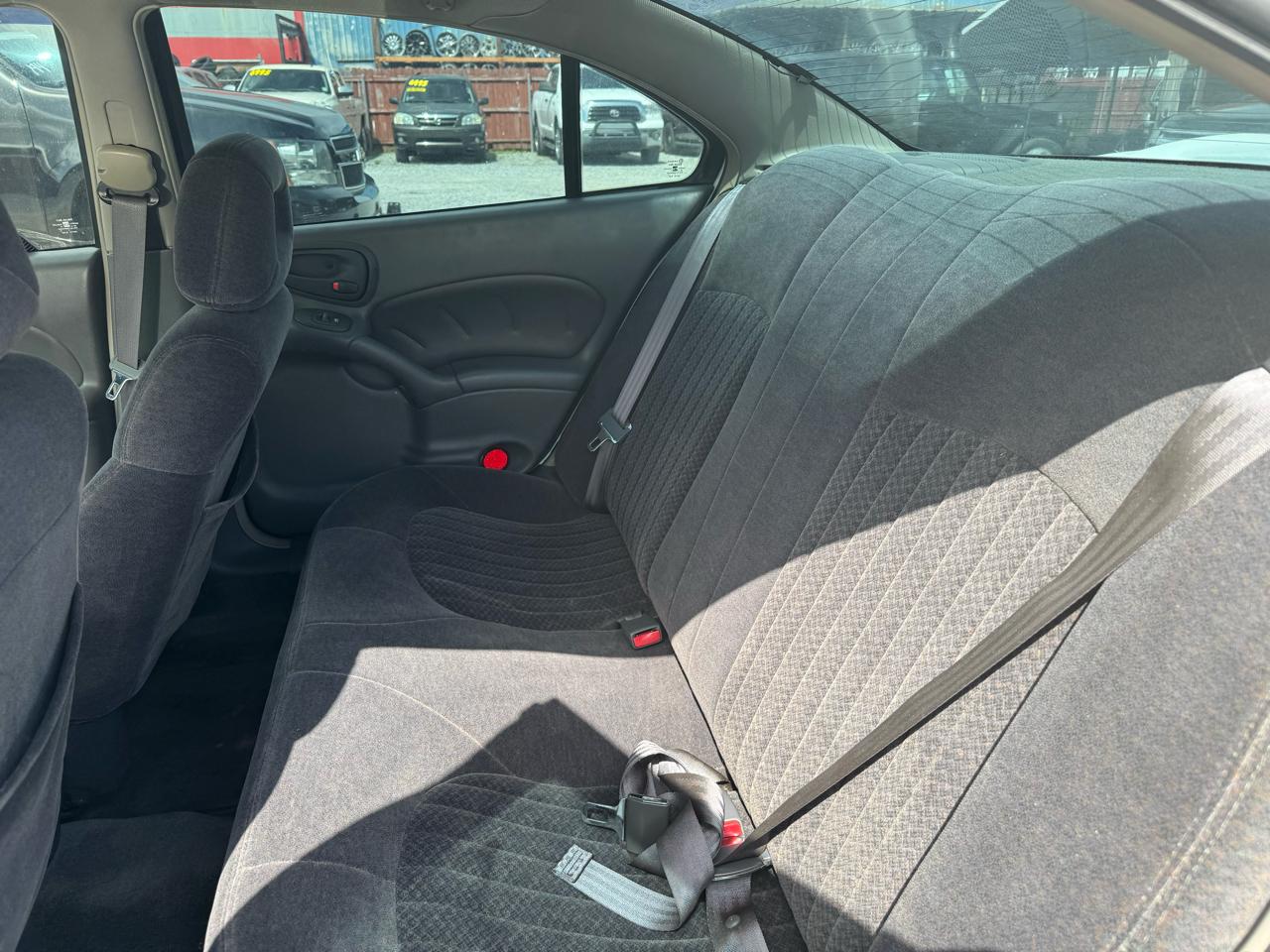 Pontiac Grand Am SE2 sedan 2000