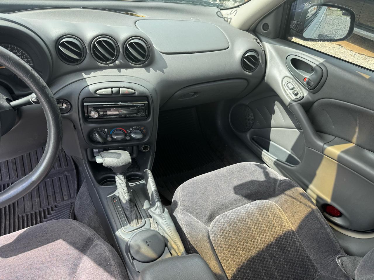 Pontiac Grand Am SE2 sedan 2000