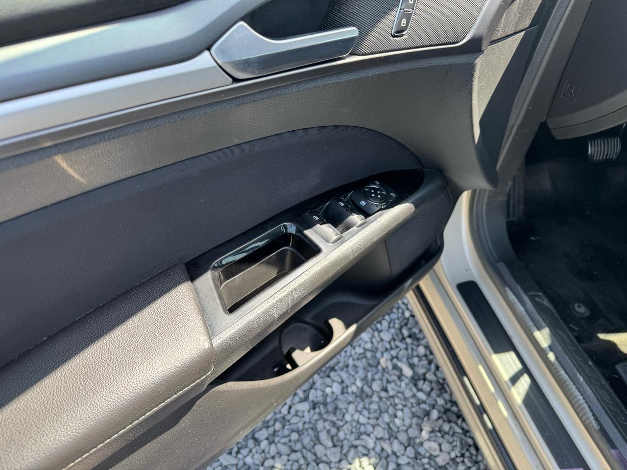 Ford Fusion SE 2015