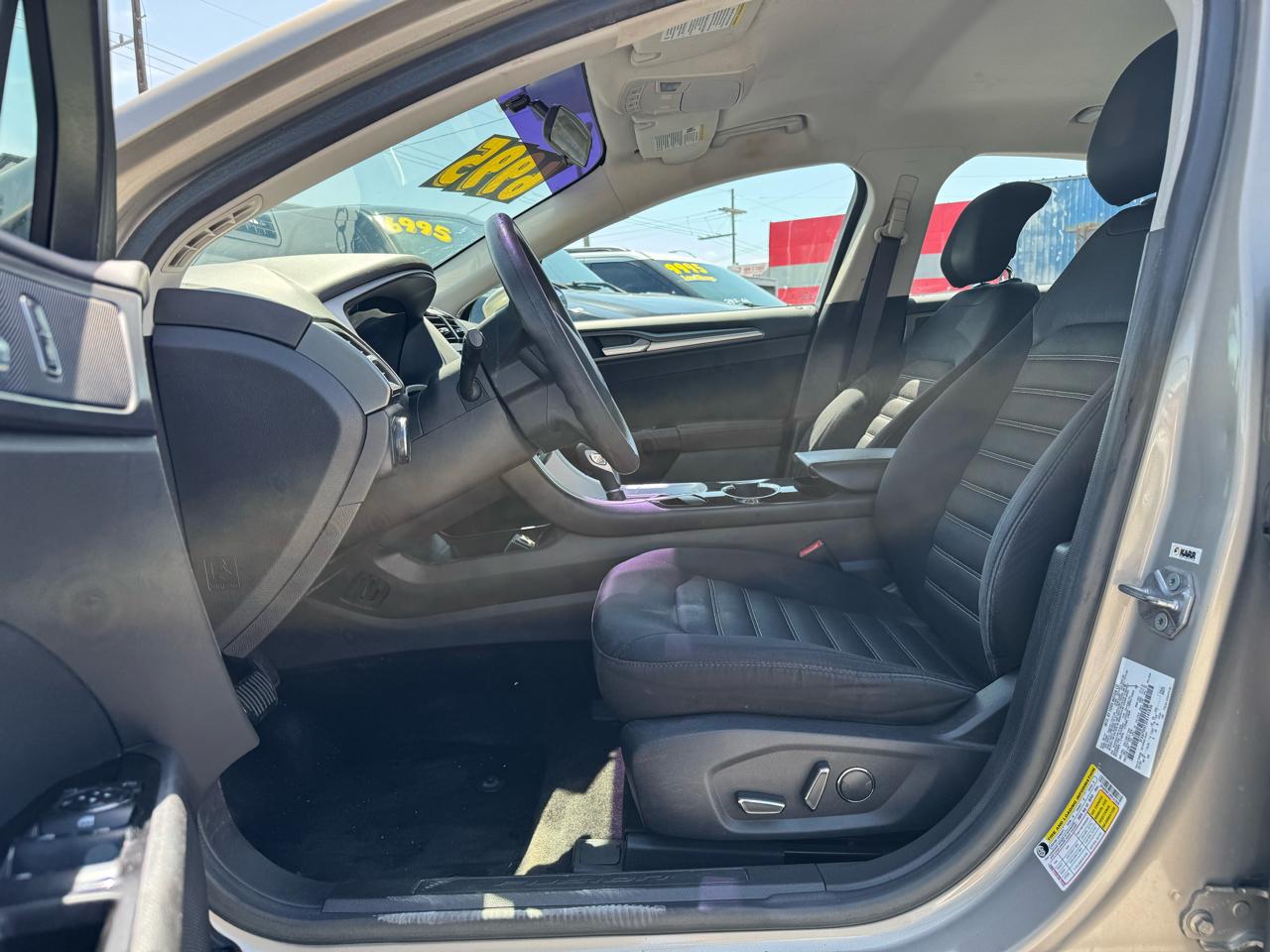 Ford Fusion SE 2015