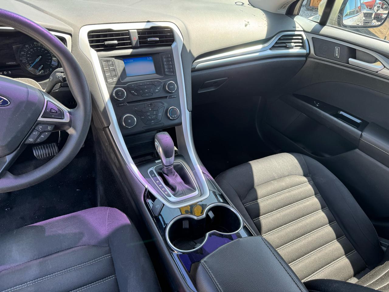 Ford Fusion SE 2015