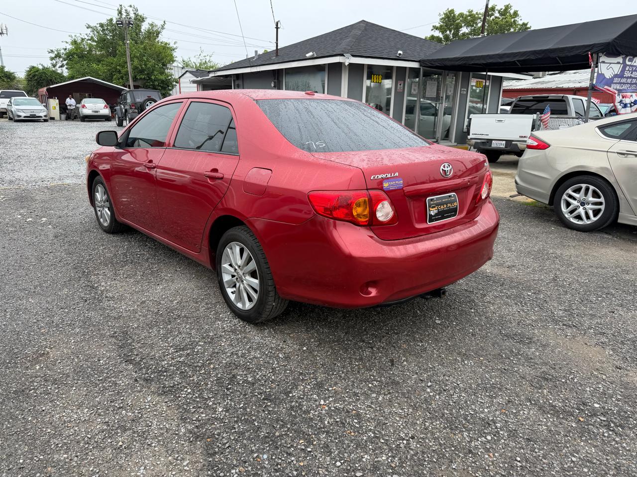Toyota Corolla Base 5-Speed MT 2010