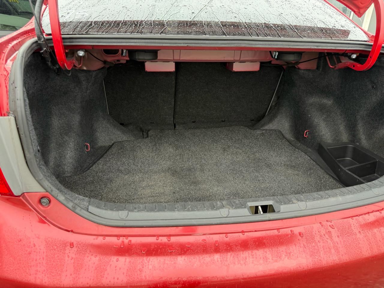 Toyota Corolla Base 5-Speed MT 2010