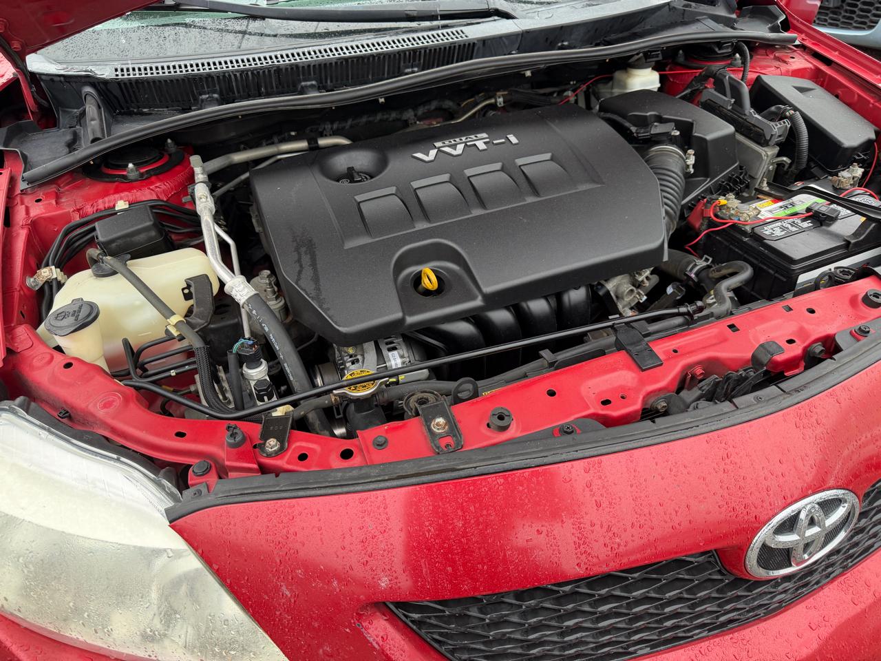 Toyota Corolla Base 5-Speed MT 2010
