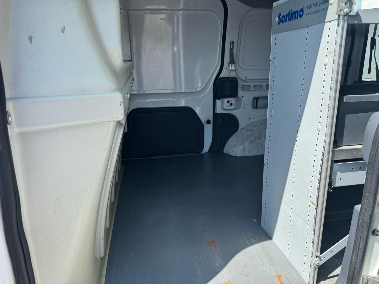 Ford Transit Connect XLT with Side and Rear Door Glass 2012
