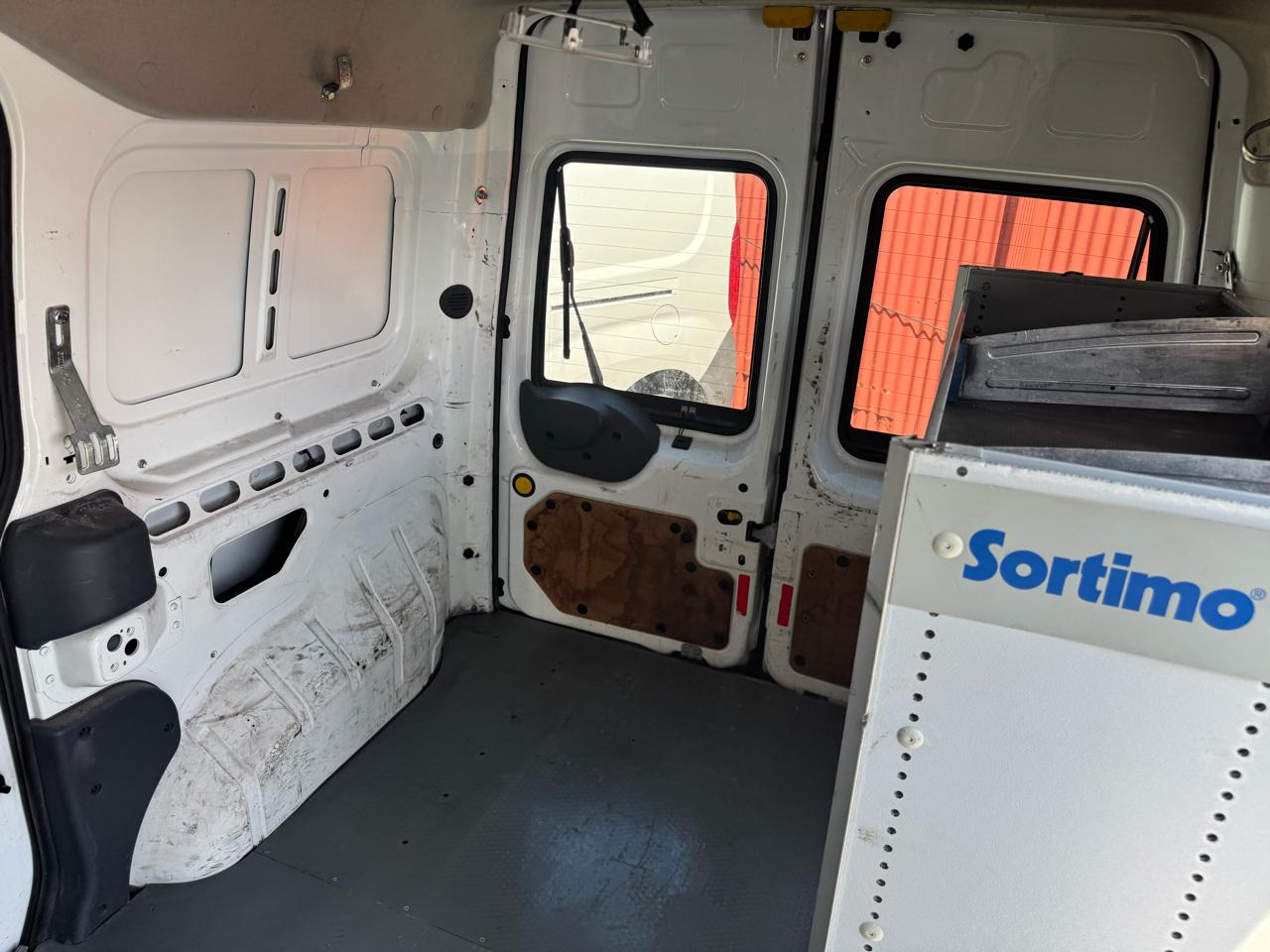 Ford Transit Connect XLT with Side and Rear Door Glass 2012