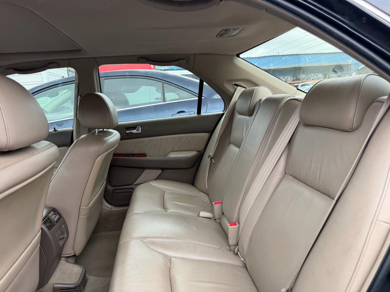Acura RL 3.5RL with Nav. System 2000