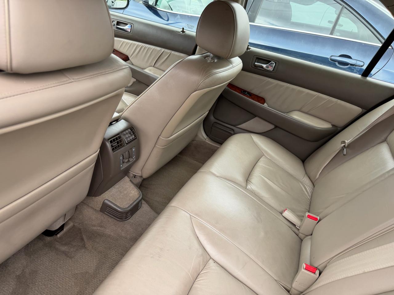Acura RL 3.5RL with Nav. System 2000