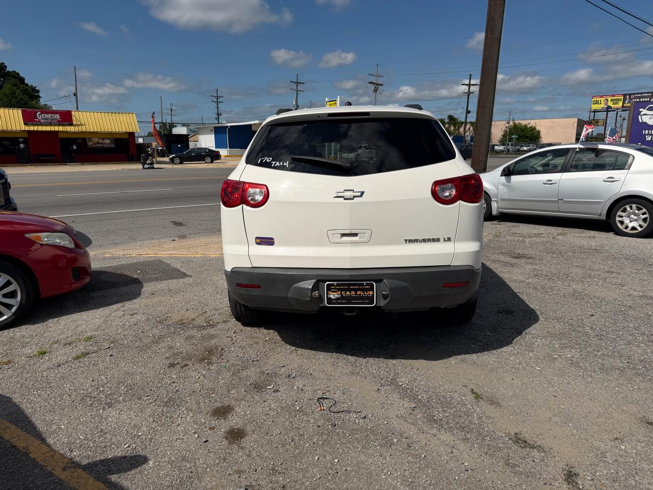Chevrolet Traverse LS FWD 2011