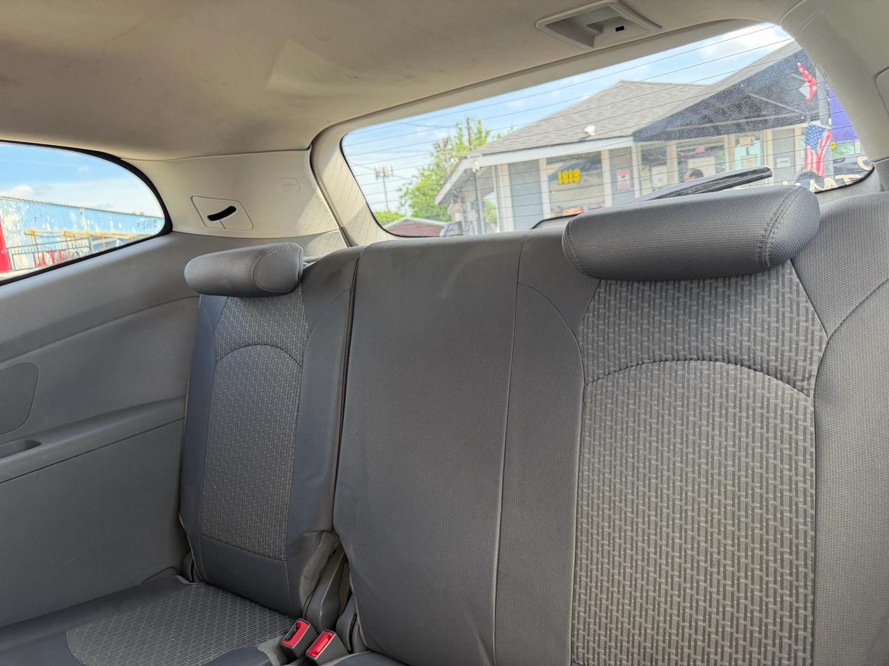 Chevrolet Traverse LS FWD 2011