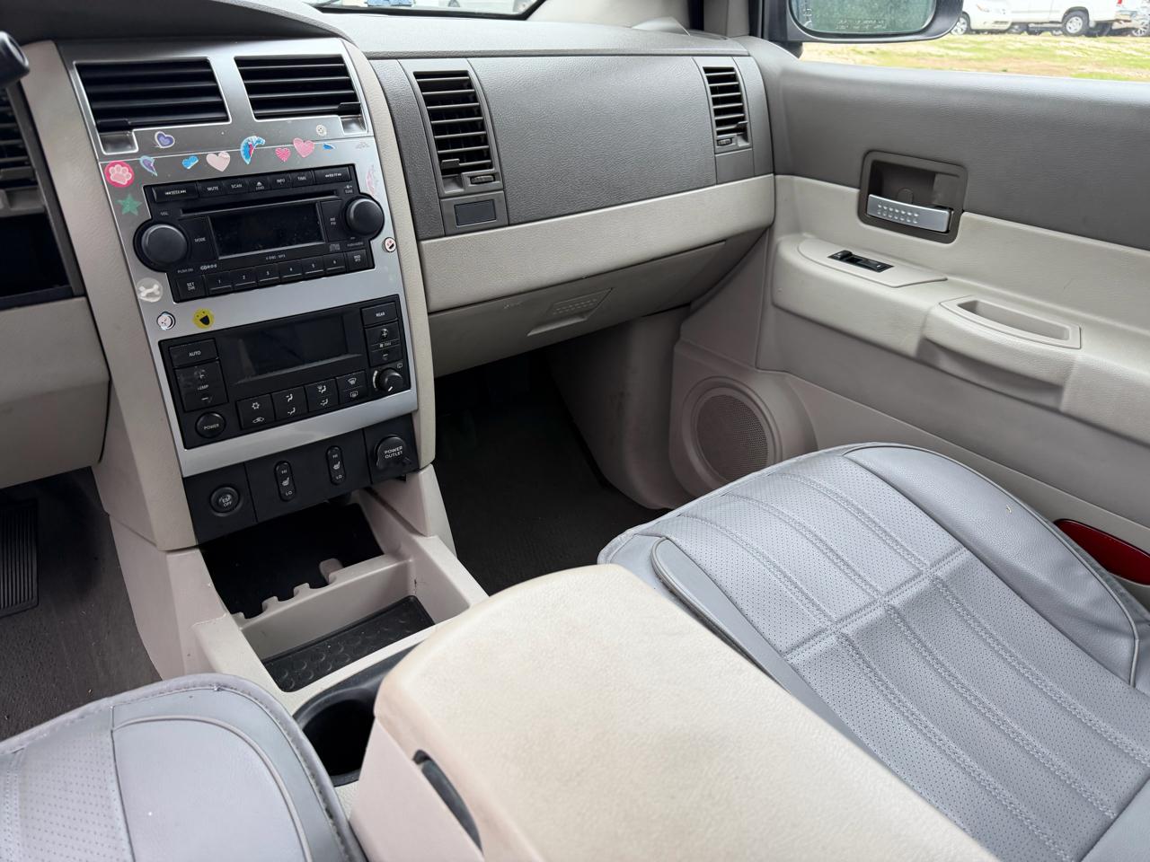 Dodge Durango Limited 2WD 2006