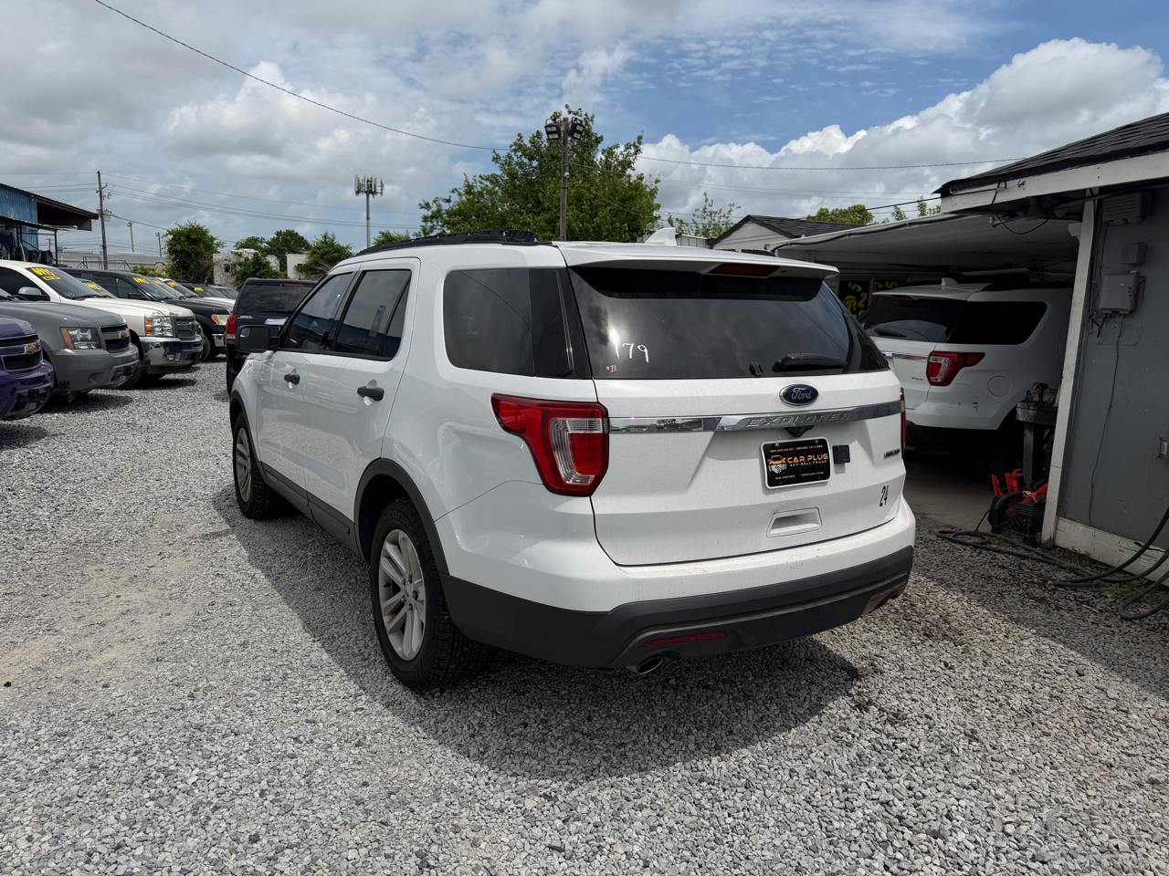 Ford Explorer Base FWD 2016