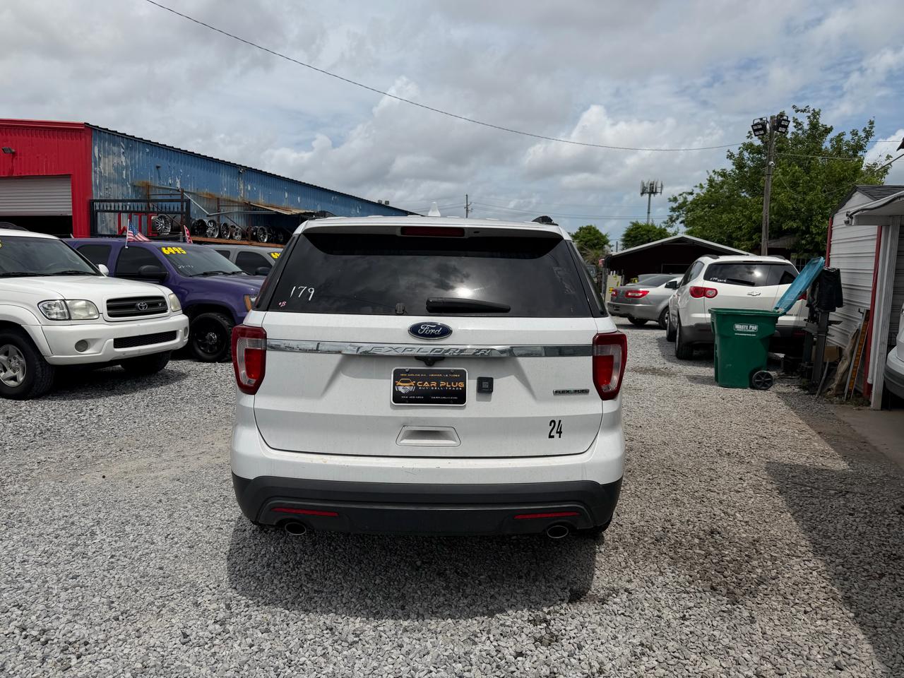 Ford Explorer Base FWD 2016