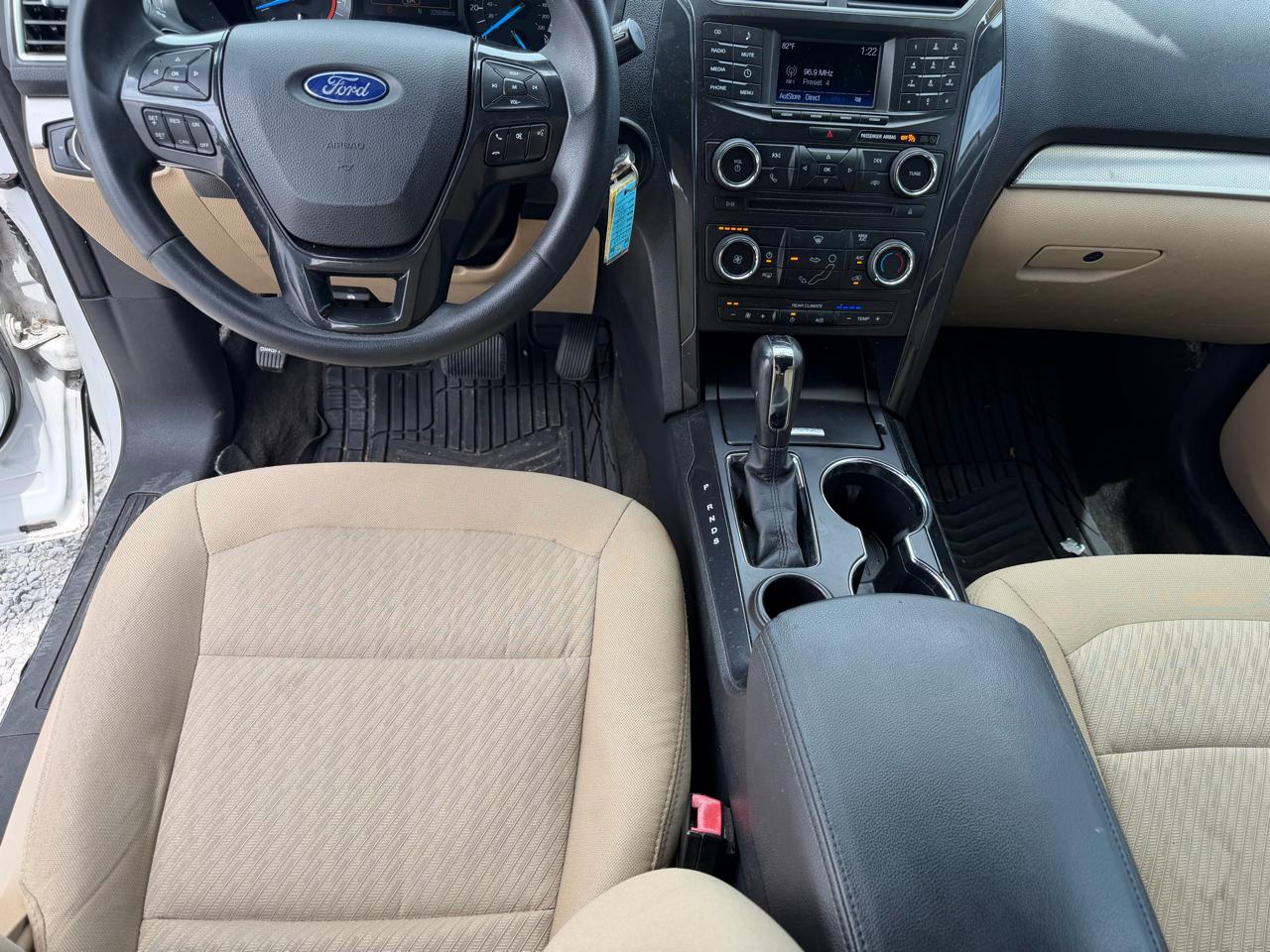 Ford Explorer Base FWD 2016