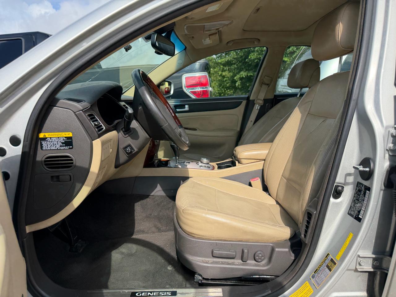 Hyundai Genesis 4.6L 2012