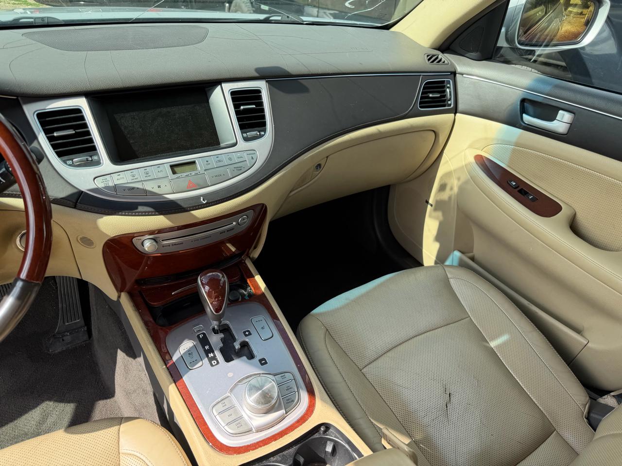 Hyundai Genesis 4.6L 2012