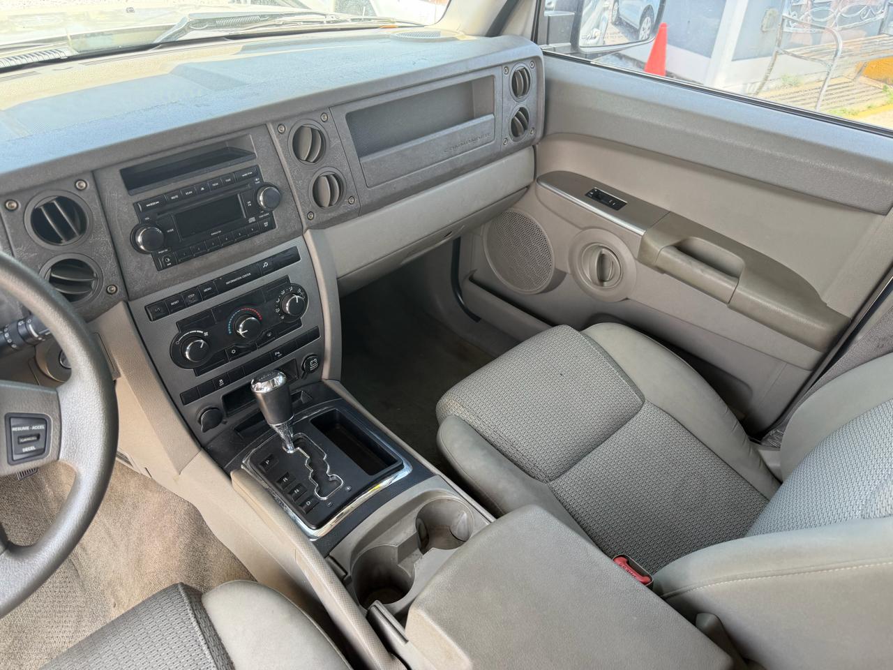 Jeep Commander Sport 4WD 2007