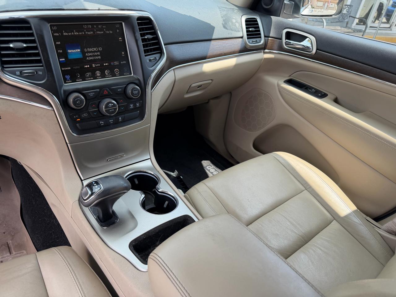 Jeep Grand Cherokee Limited 2WD 2015