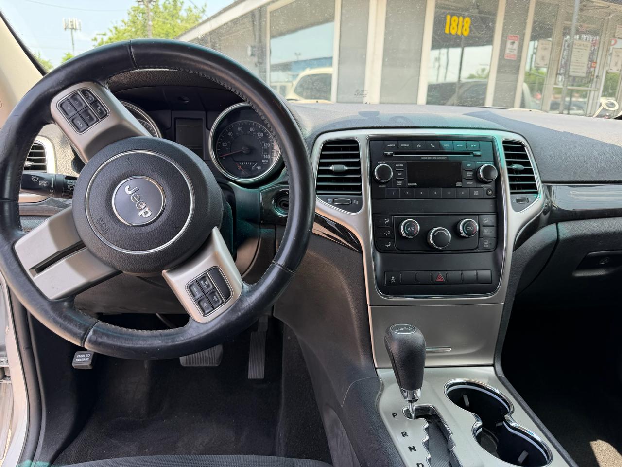 Jeep Grand Cherokee Laredo 2WD 2013