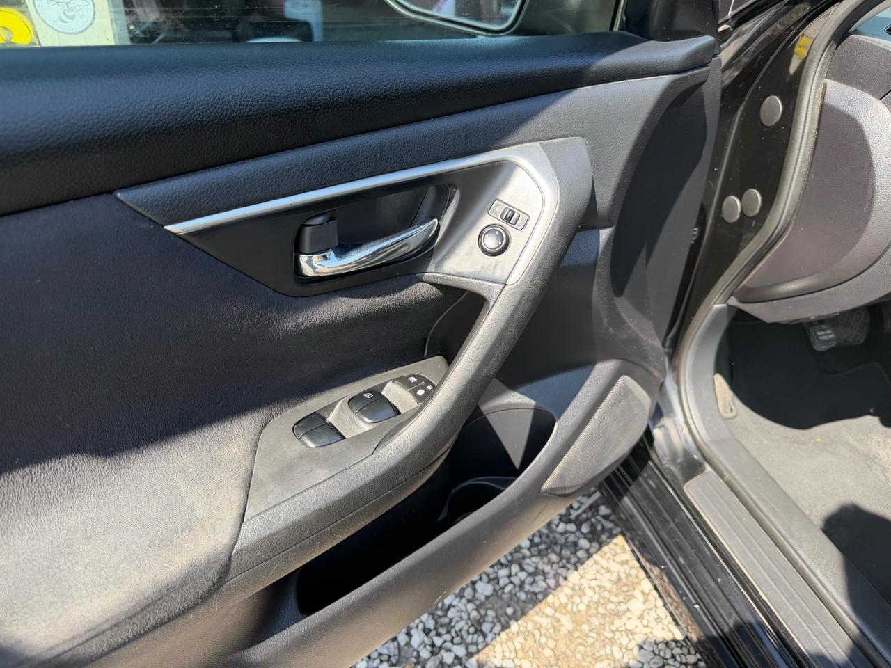 Nissan Altima 2.5 SV 2015