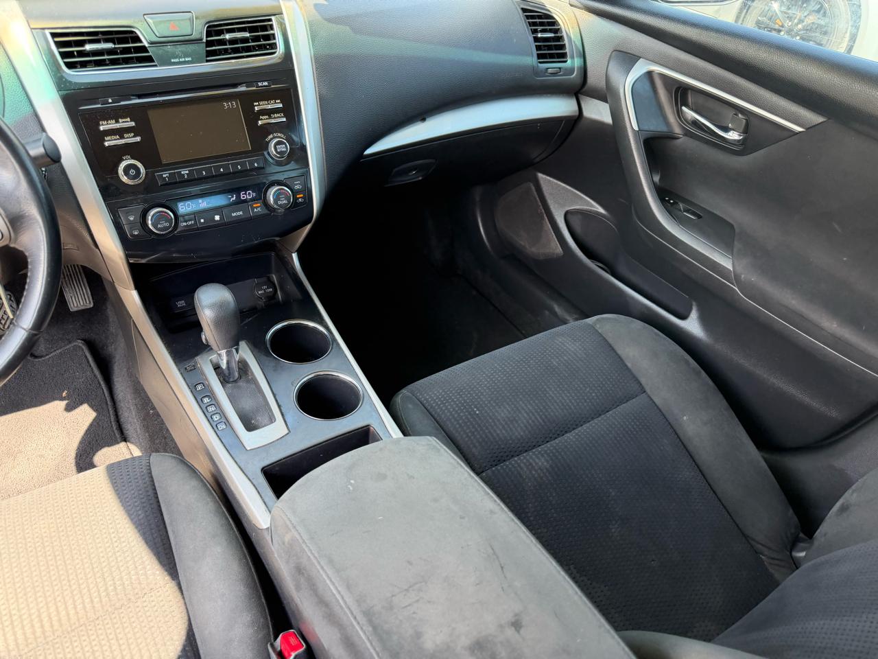 Nissan Altima 2.5 SV 2015