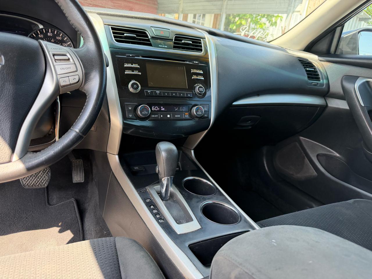 Nissan Altima 2.5 SV 2015